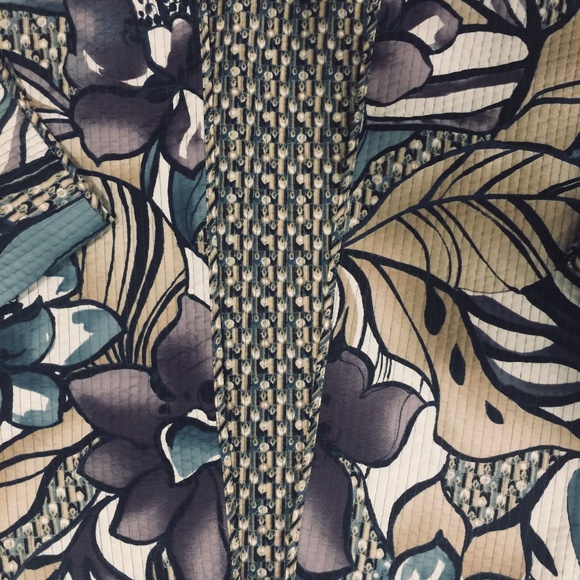 Cool Floral Print Quilted Double Sided Open Front Jacket - Picture 3 of 6